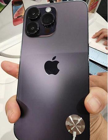 苹果15最新爆料信息,颠覆性设计革新，性能与续航再升级  第2张