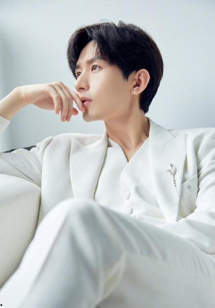 成毅最新大爆料罗云熙,一场关于演艺圈的深度对话  第1张